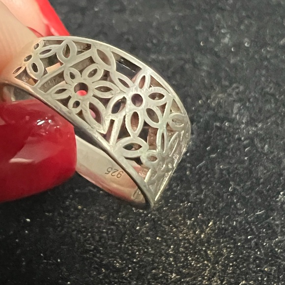 Jewelry - 925 STERLING SILVER Floral Cutout Wide Band Ring -